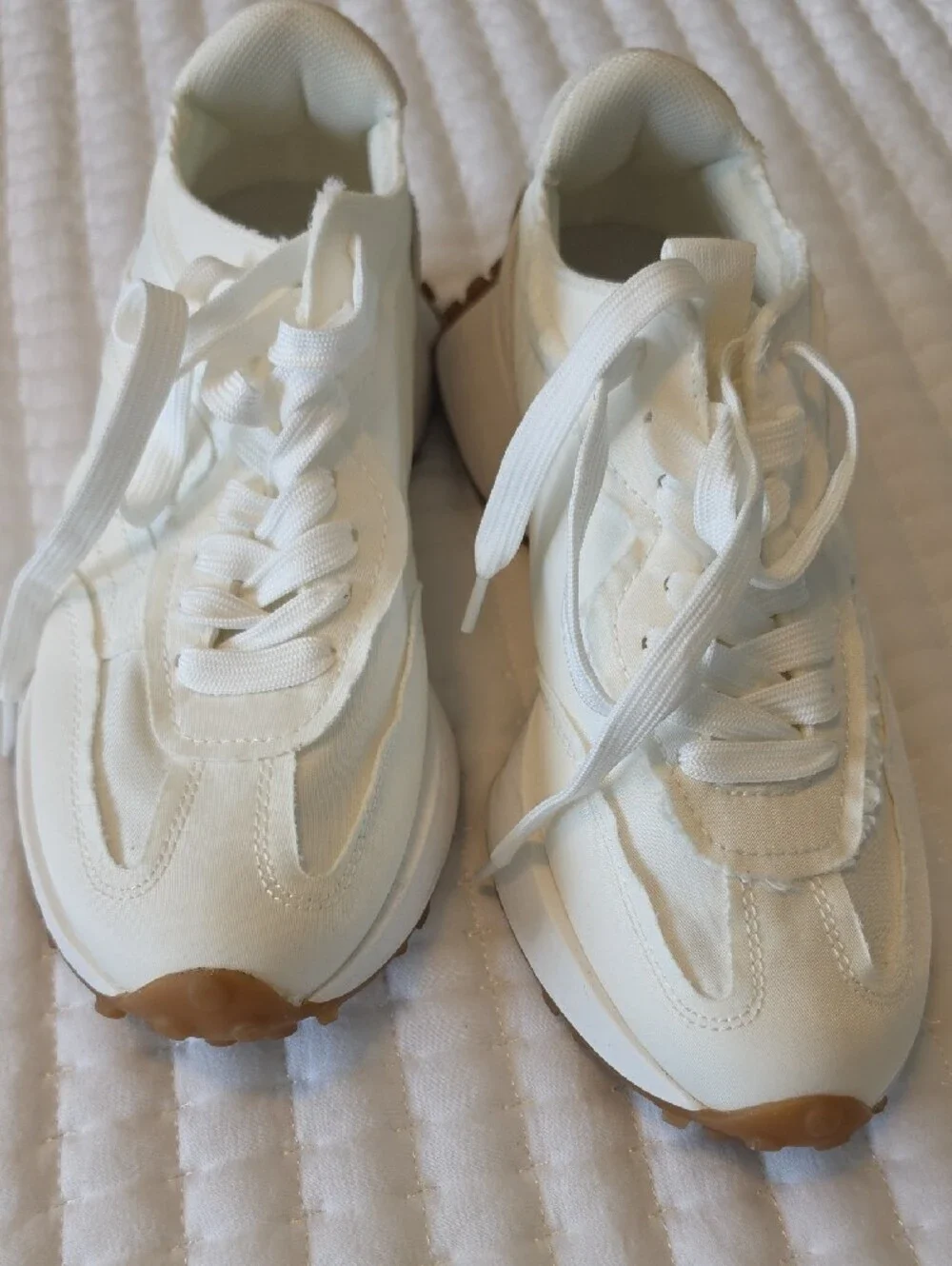 Campo White Sneakers with Gum Sole